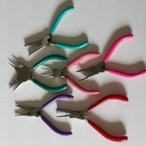 Assorted Lot Of 6 Jewelry Making/Crafting Pliers (Beadalon/Bead Landing)
